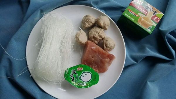 肉丸粉丝白菜汤