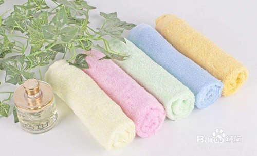 英短总是流眼泪,英短总是流眼泪眨眼睛