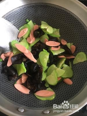 怎么做好吃又下饭的黄瓜炒鸡蛋
