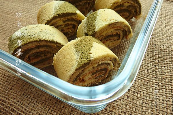 双色蜂蜜蛋糕卷