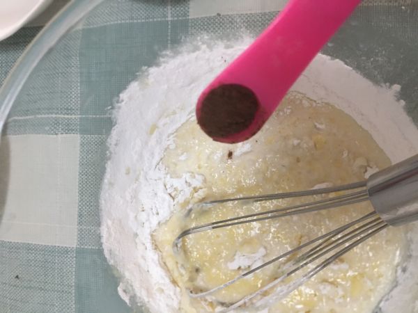 可爱小熊奥利奥雪梅娘