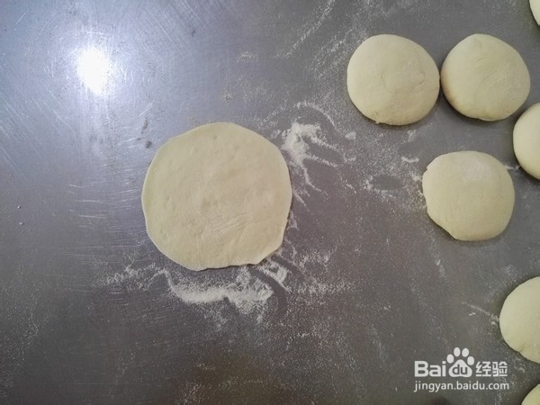 如何做出好吃的韭菜鸡蛋水煎包