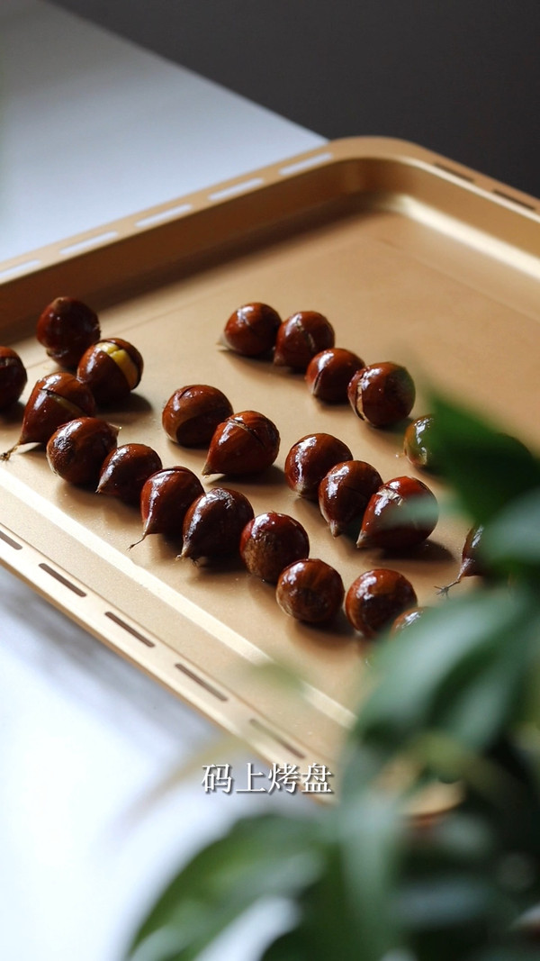 秋天就要吃糖烤栗子