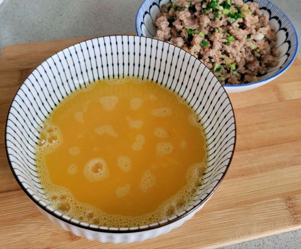 虾米肉末煎蛋饺