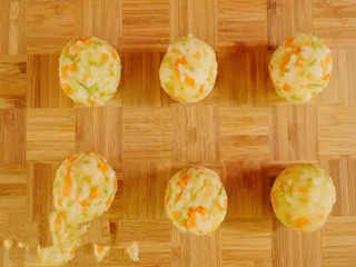 土豆泥蔬菜饼怎么做?