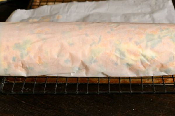 火腿肉松蛋糕卷