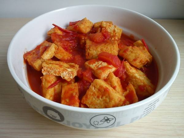 超美味的西红柿烧豆腐，每一口都是满满的幸福！