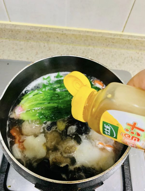 鸡汁牛肉食蔬丸子汤