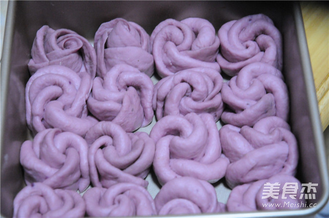 浪漫小点心——玫瑰挤挤面包