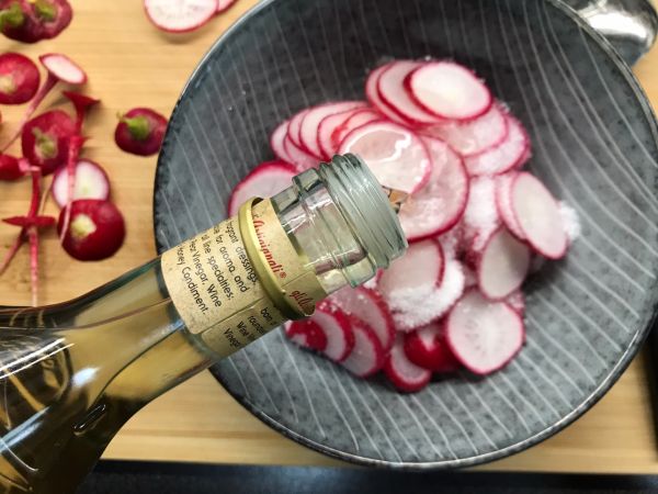 15分钟酸甜萝卜