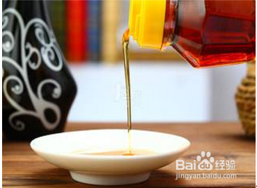 冬季防止嘴唇干裂小妙方