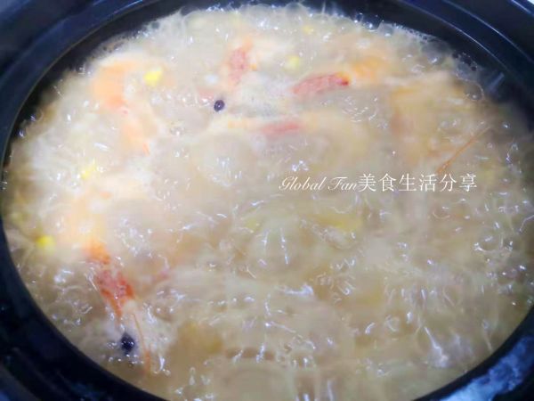 滋味海鲜蔬菜粥