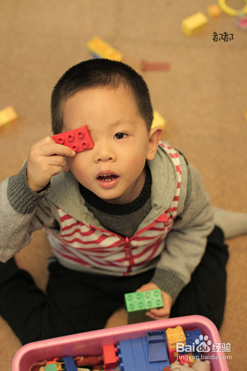 孩子玩具选择技巧(0-5岁)