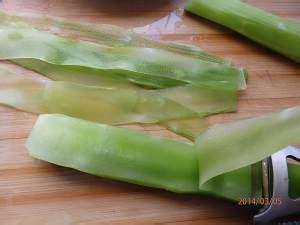 健康养生佳品红油青笋的做法