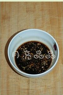 过年餐桌上最受欢迎的一道菜－－凉拌海蜇头