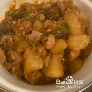 香菇土豆焖鸡腿的做法
