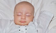 混合喂养 如何平衡母乳与奶粉