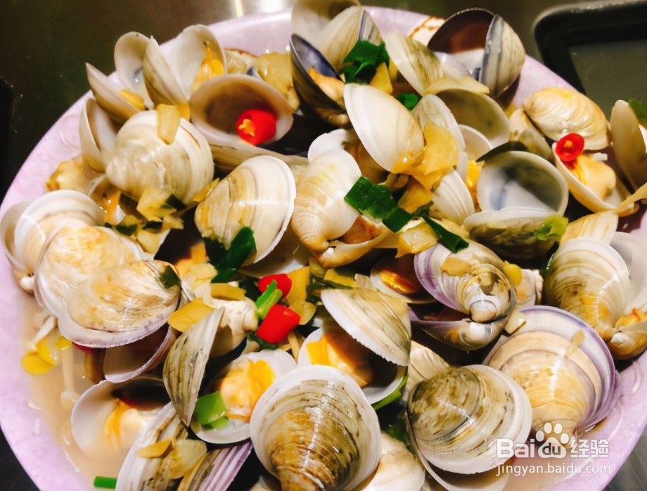 家庭自制蒜蓉粉丝蒸蛤蜊