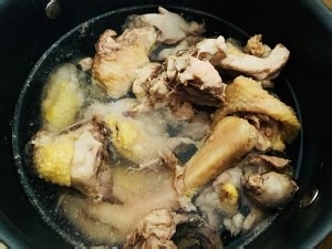 怎么做酱香黄焖鸡
