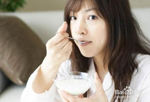 女性多喝酸奶对身体的好处