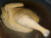 如何做出美味的白切鸡