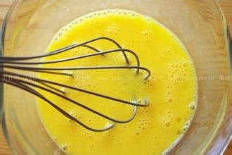 西红柿炒鸡蛋的做法