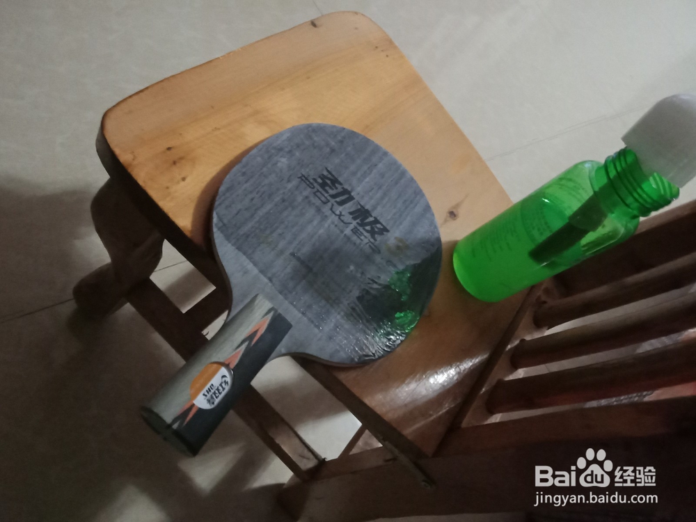 乒乓球拍的粘拍技巧