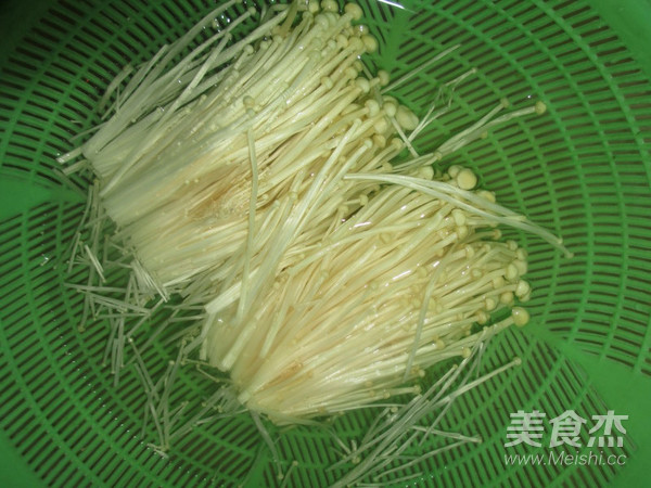 葱油金针菇的做法