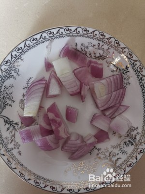 中西合璧快手青椒肉丝意面