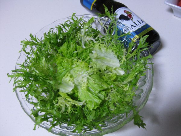 金枪鱼玉米沙拉