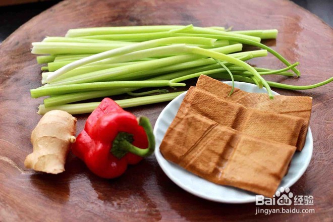 怎么做香干炒芹菜