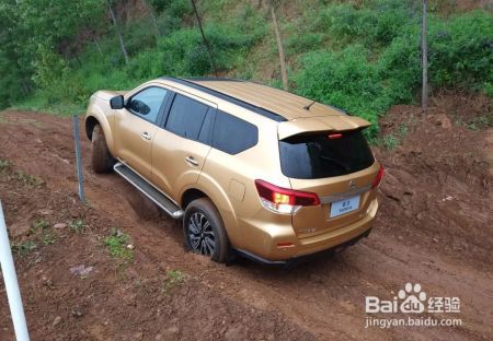 探店实拍日产途达！车源紧俏！加装饰才能15天提车！