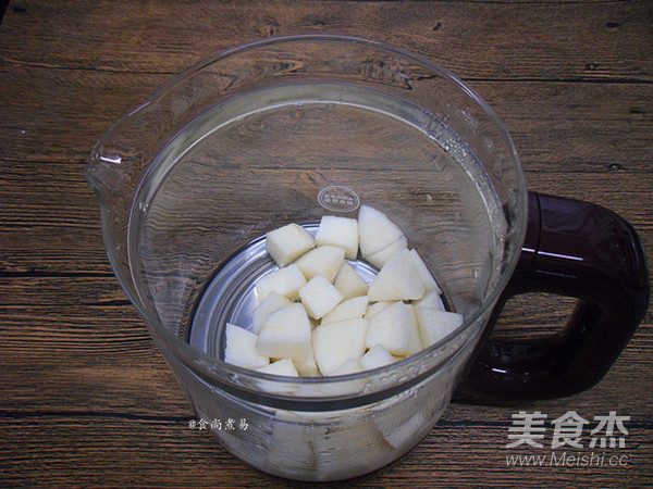 冰糖银耳雪梨汤