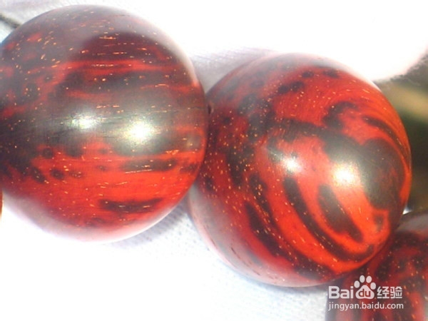 如何评价紫檀佛珠的好坏