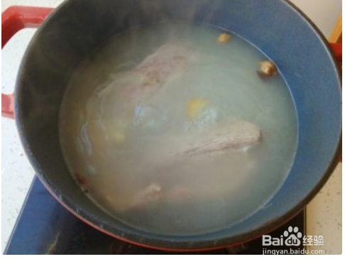 制作清汤牛肉面