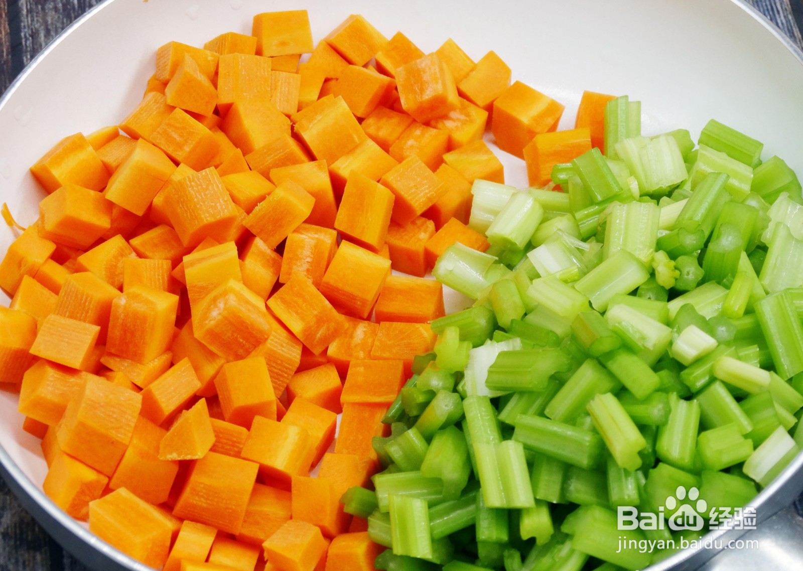 拌芹菜胡萝卜花生米