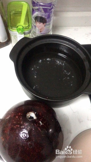 南国风味椰子鸡汤