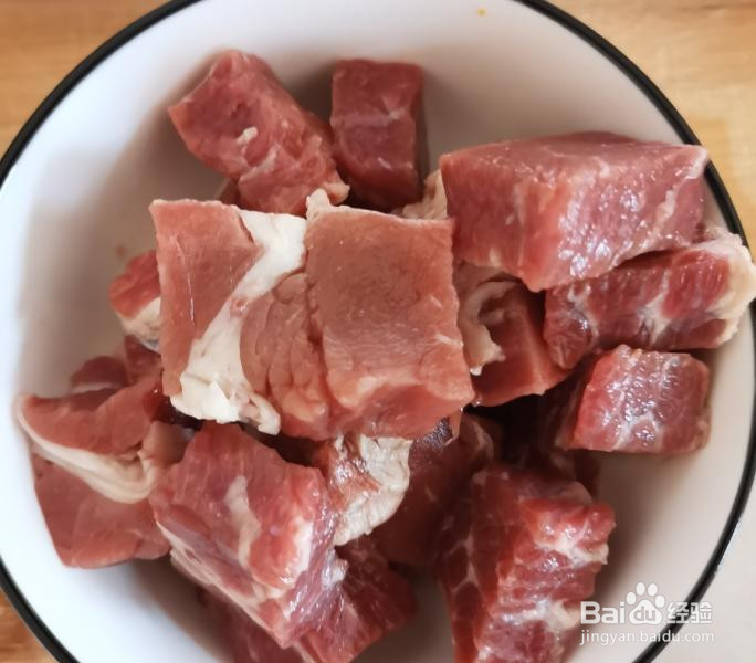 萝卜炖牛肉的做法