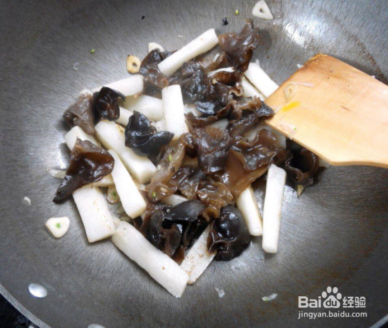 家常菜:木耳炒山药