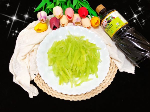 珍选捞汁莴笋丝