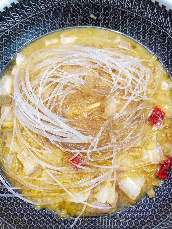酸菜猪肉炖粉条