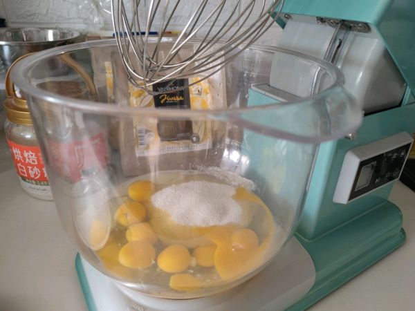 无油无水脆皮老式蛋糕零失败配方分享