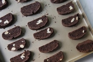 可可坚果意式脆饼的做法