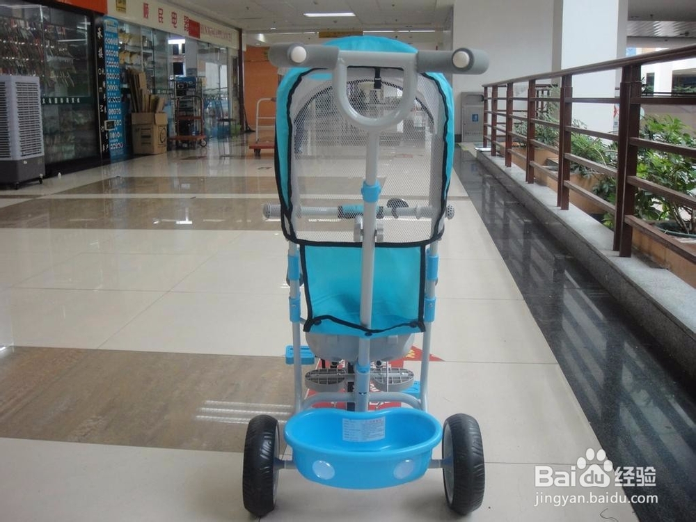 选择婴儿车要注意什么