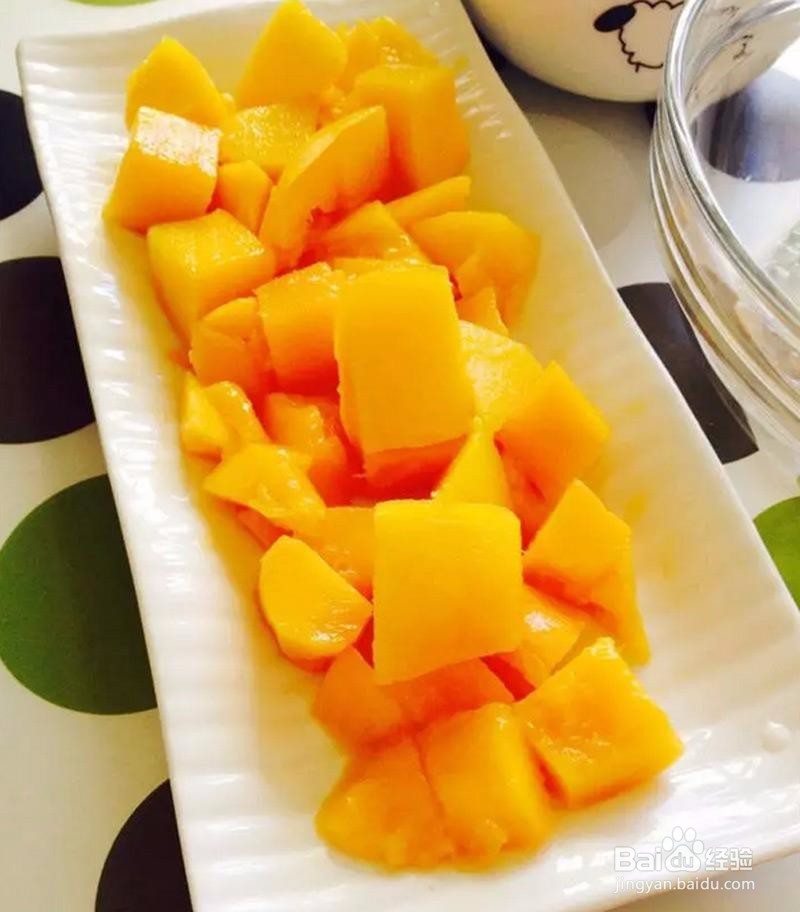 福利来啦！男左女右教你做小朋友爱吃的芒果布丁