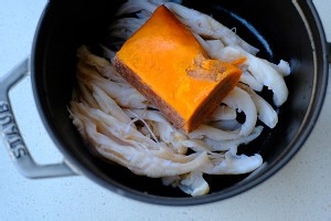 怎么做软糯鸭掌小火锅