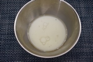 不会抹奶油也能做草莓方蛋糕的妙招!