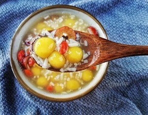 健脾补血酒酿红枣南瓜圆子汤的制作方法