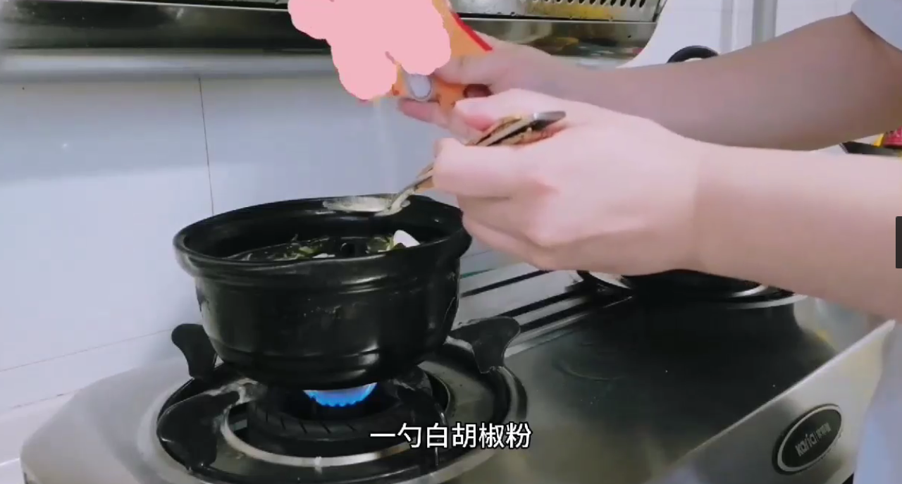 如何做出好吃的豆腐海带豆芽汤?