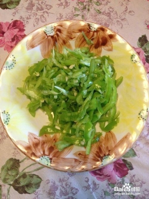 如何制作青椒炒肉？